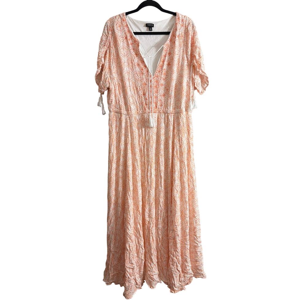 Torrid Women's Plus Size Peach & White Medallion Maxi Dress Size 3 3X